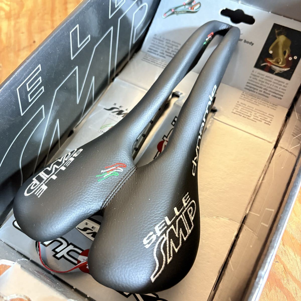 ◯ SMP DYNAMIC CARBON RAIL サドル ロードバイク ブラック ダイナミック カーボンレール