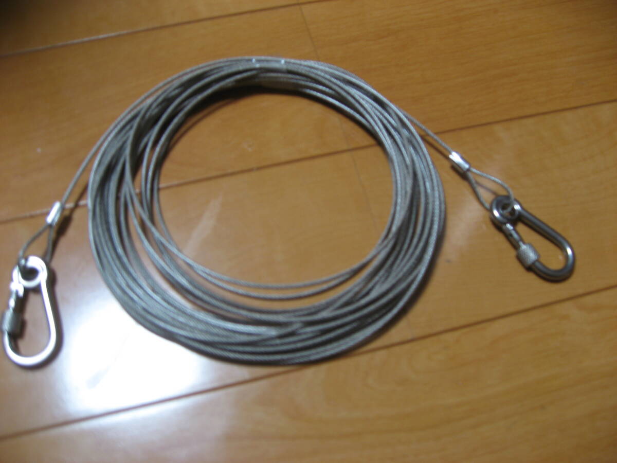 ステンレス製のキャンプ等の物吊りロープ、物干しワイヤー10m。