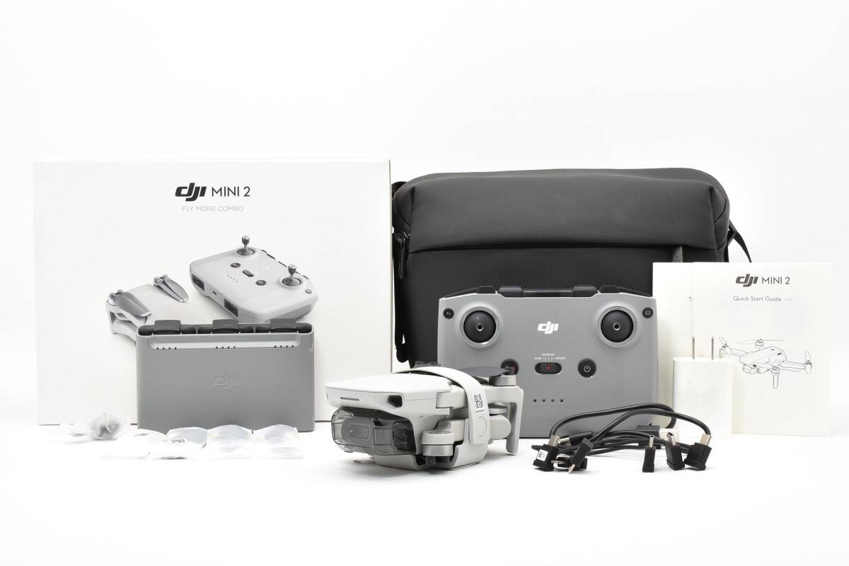 【2061】美品 DJI Mini 2 Fly More Combo ドローン バッテリー3本 充電ハブ バッグ付