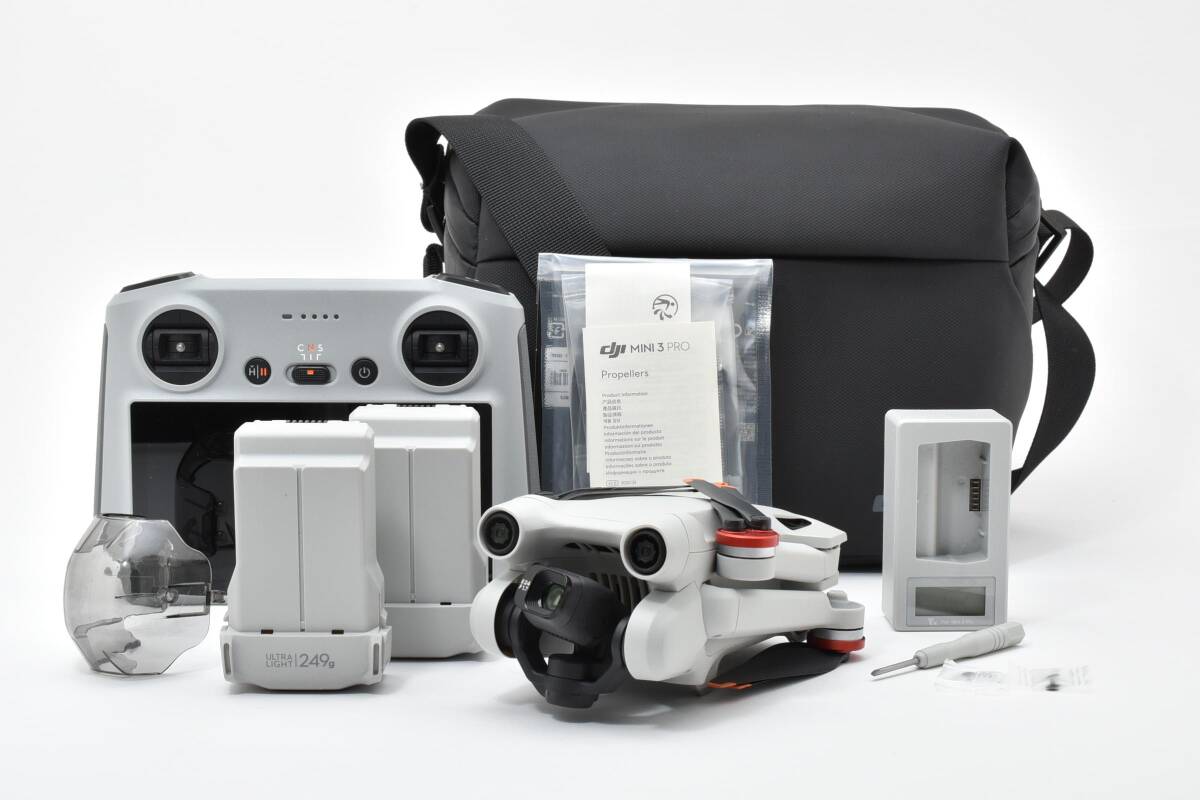 【2057】DJI Mini 3 Pro DJI RC送信機付 バッテリー3個 ケース 予備プロペラ付