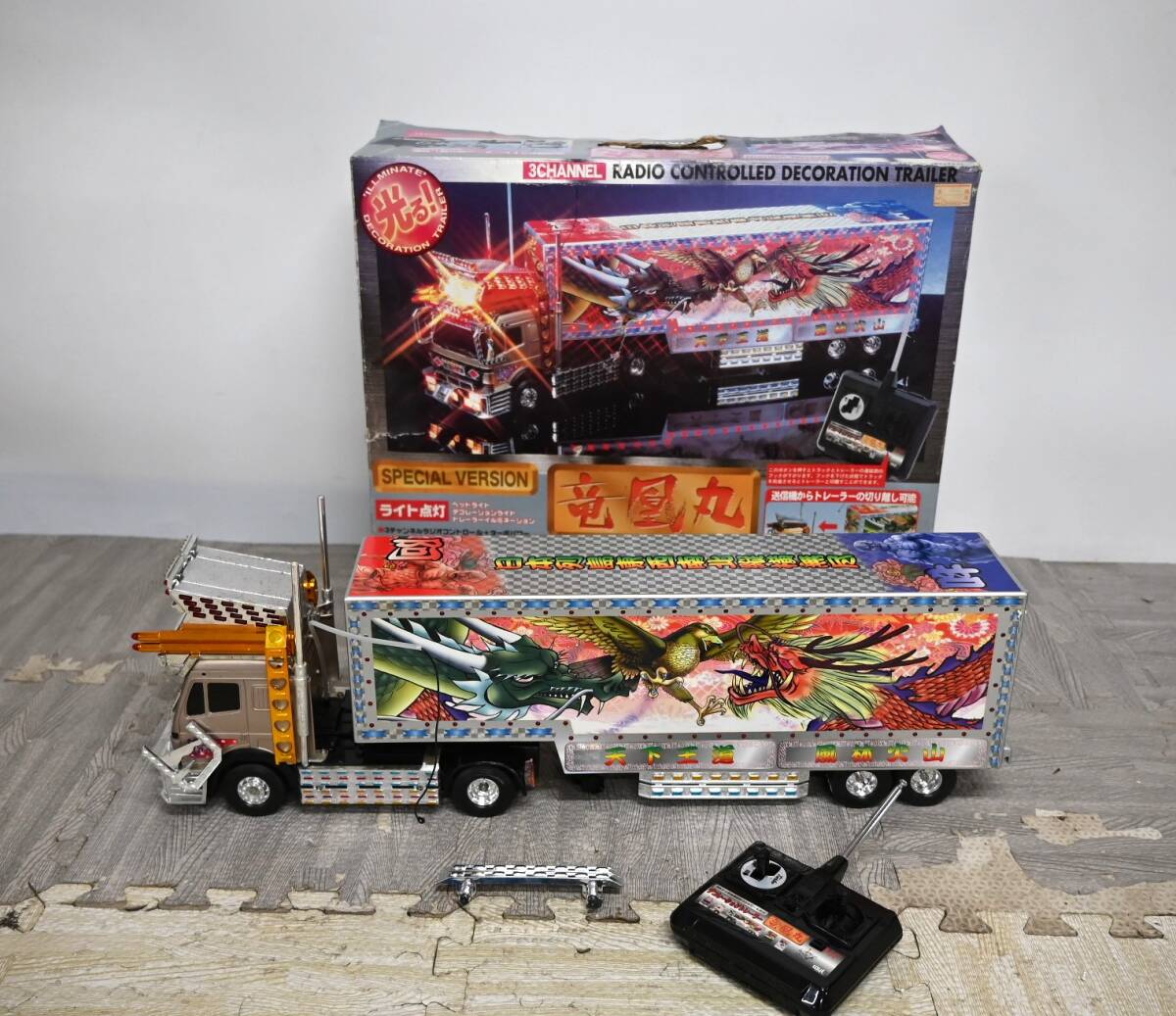 PY5-46　TOYCO トイコー デコレーショントレーラー 竜凰丸 ジャンク品 ラジコン デコトラ 玩具 現状品