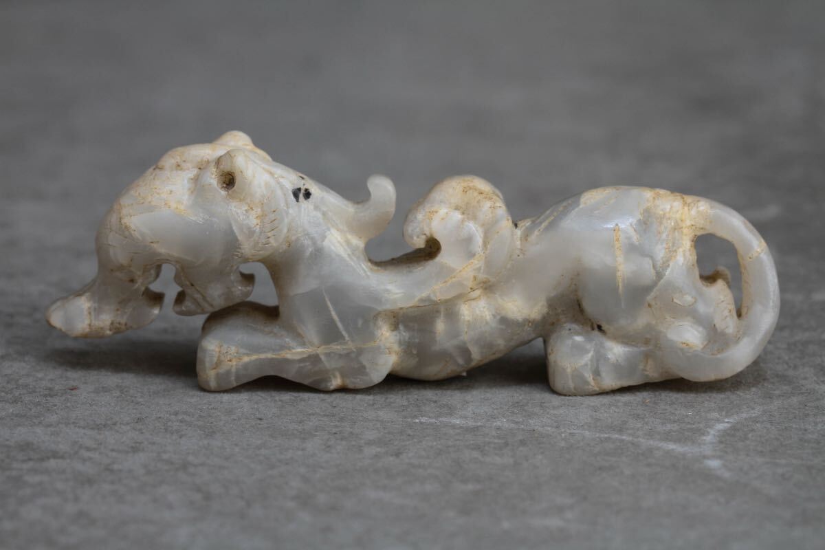 【久】1726 白砡獣形置物　時代品　　唐物　中国美術　