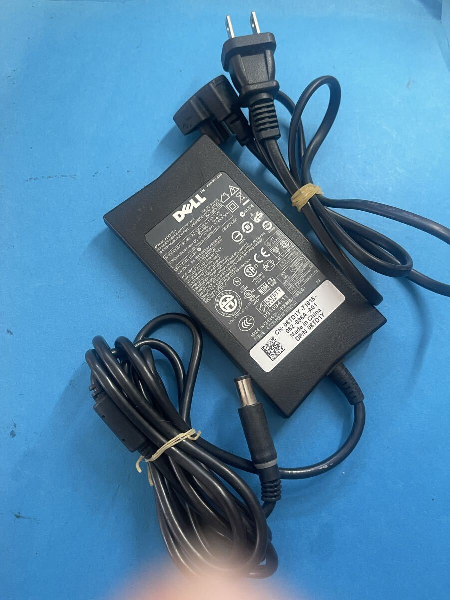 (7013) デル　LA65NE0-01 19.5Ｖ　3.34Ａ　外径7.5ミリセンターピン　保証7日間　　