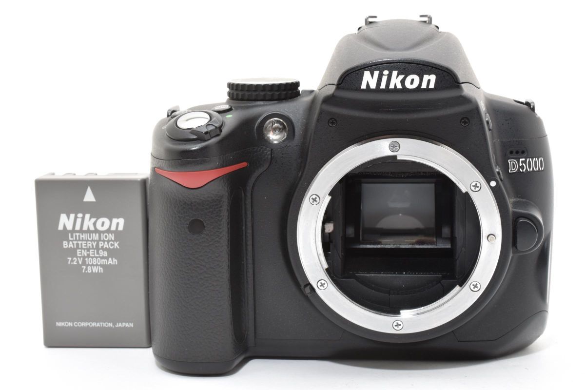 ★良品★ 《ショット数 5,017回》 D5000 ボディ★ #662