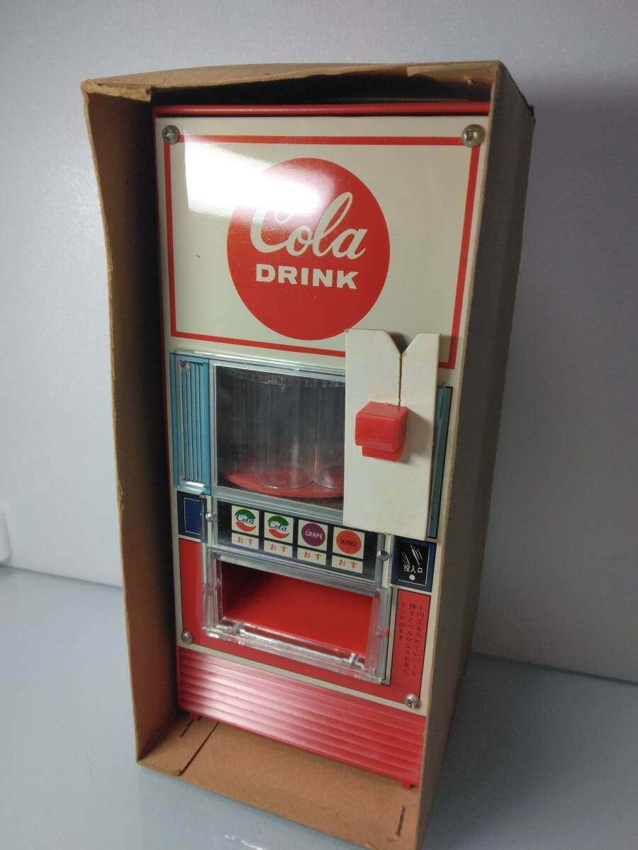 ★米沢玩具 昭和レトロ ニューコーラ ドリンク 自動販売機 未使用品！駄菓子屋おもちゃ！