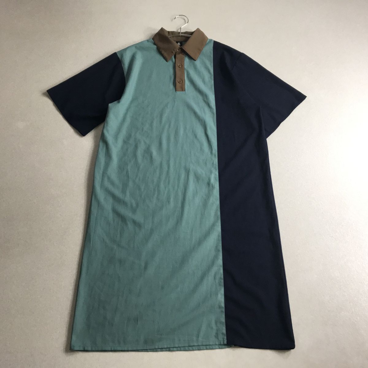 ◎ merlot メルロー　配色　おしゃれデザイン　ワンピース　横幅ゆったり　体型カバー