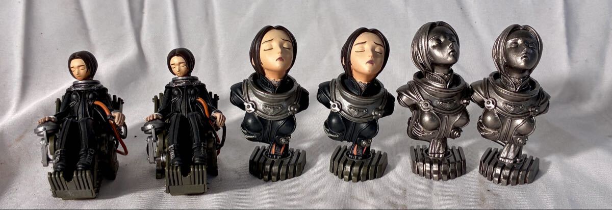 1円〜③ Y105【現状品】ローレライ　セブン-イレブン限定　フィギュアコレクション　ペットボトルコレクション