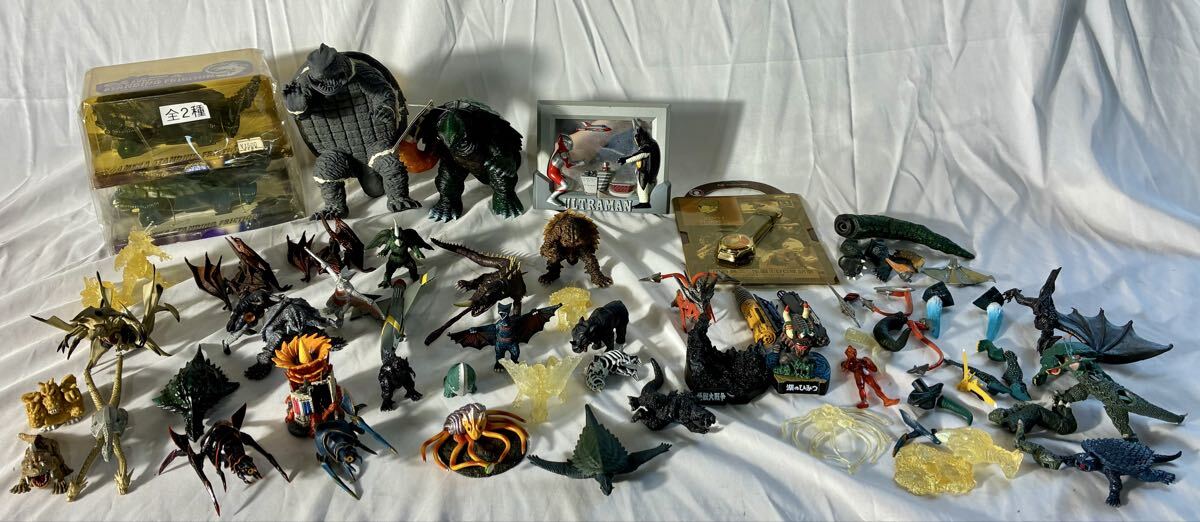 1円〜③ Y103【中古】大怪獣シリーズまとめ売りガメラ　ゴジラ　ウルトラマン　円谷プロ 東映　食玩