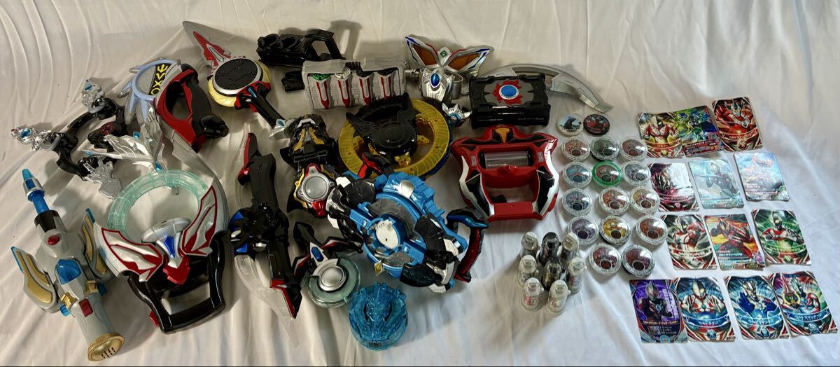 1円〜② Y118【現状品】おもちゃまとめ売り　 ウルトラマン DXオーブリング バンダイ ウルトラマンオーブ 変身アイテム カードなど