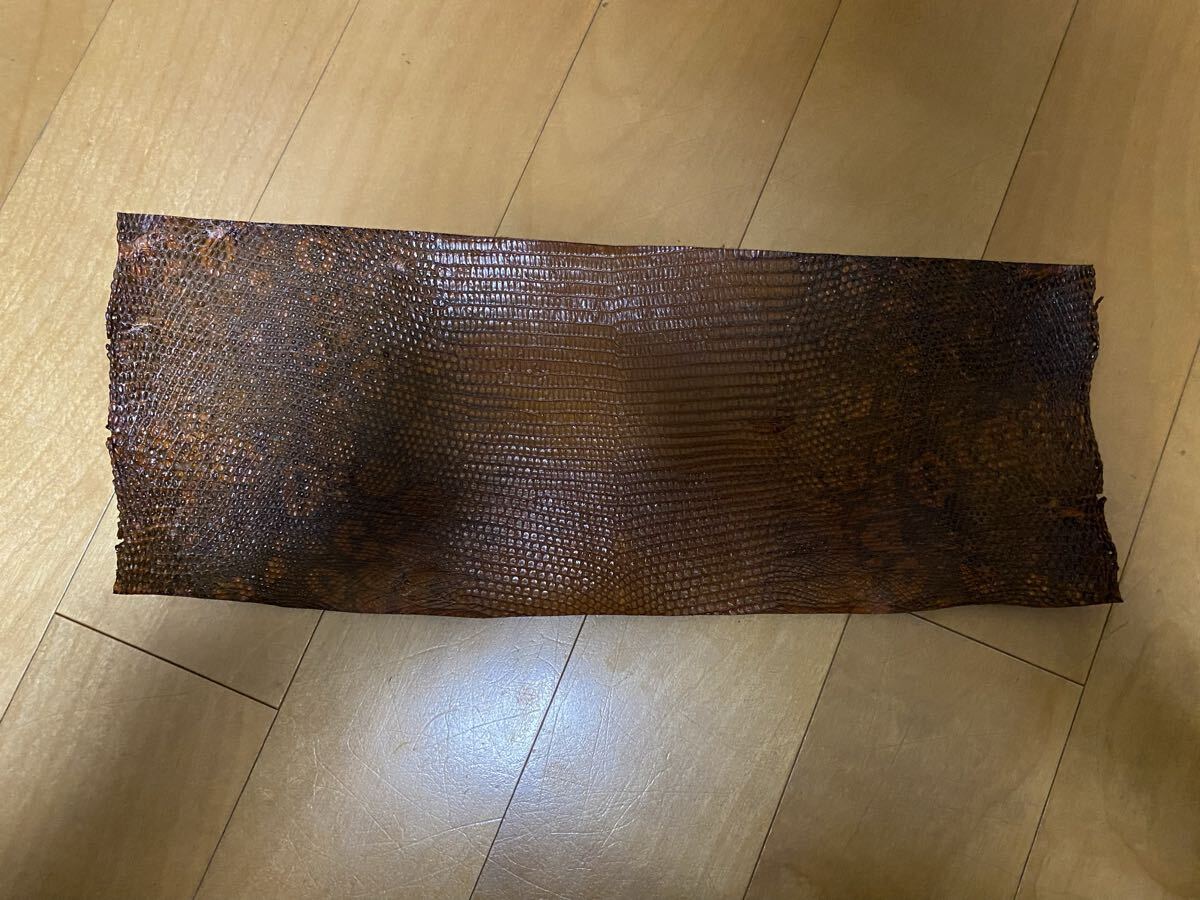 リングマークトカゲ トカゲ革 リザード ミズオオトカゲ ビリヤード グリップ 革 ビリヤード用グリップ カラー ブラウン　背割り