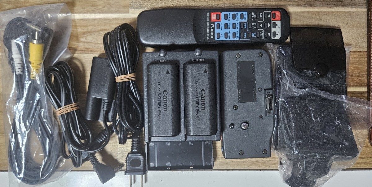 CANON CV11用　アクセサリーキット　欠品あり　バッテリー容量不明　CA-600 DC-600