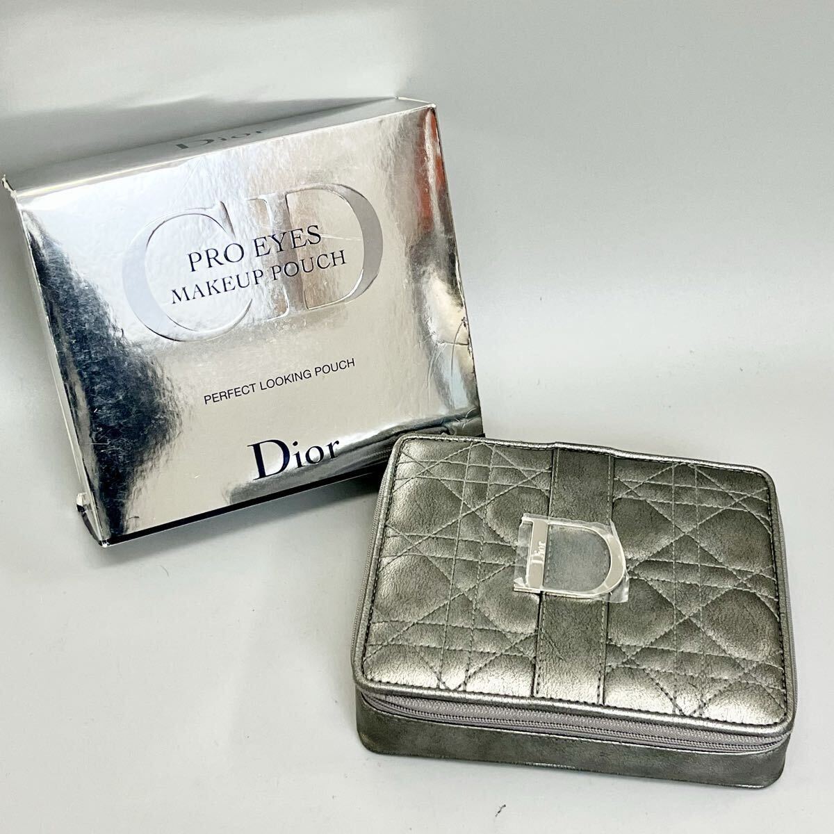 1円〜 Christian Dior クリスチャン ディオール メイクポーチ カナージュ柄 シルバー キルティング ミラー 鏡 化粧 ロゴ プレート 美品 