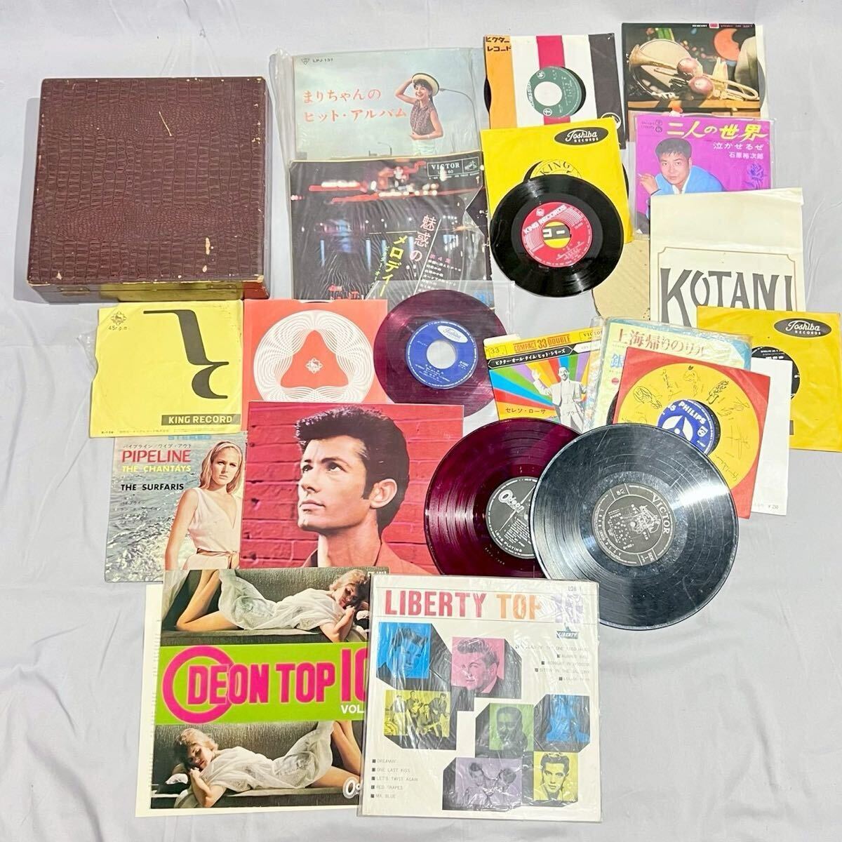 1円〜 レコード EPレコード 昭和 レトロ 大量 まとめ売り セット 洋楽 歌謡曲 ポップス 当時物 赤盤 カラーレコード ワニ革調 シングル盤