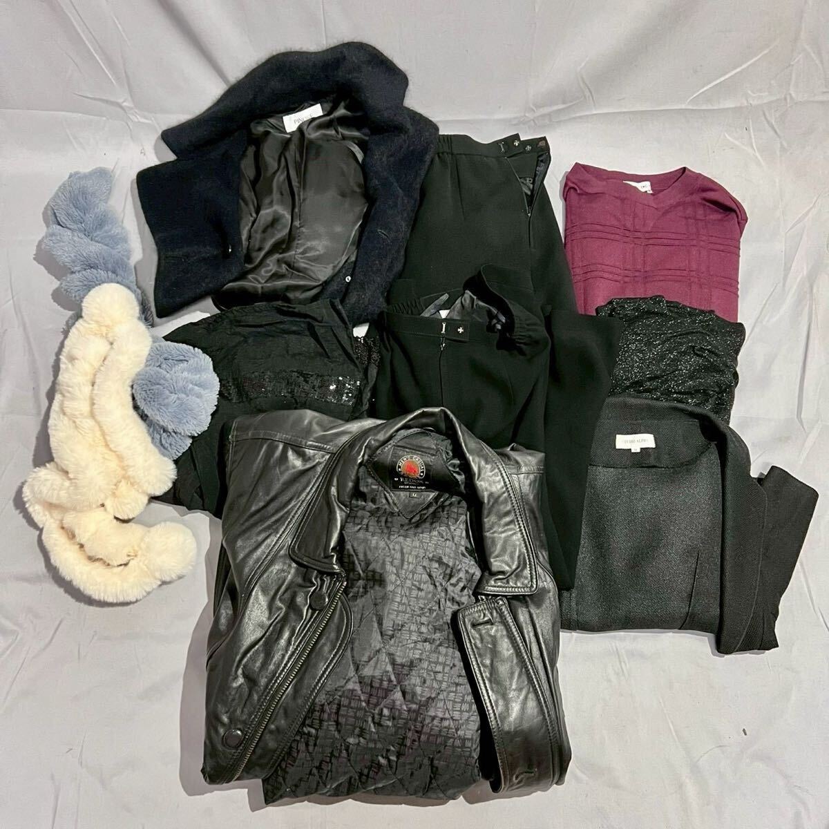 1円〜 おまとめ レディース服 9点 アパレル セット レザージャケット トップス コート ニット パンツ マフラー 秋冬物 大量 セット 