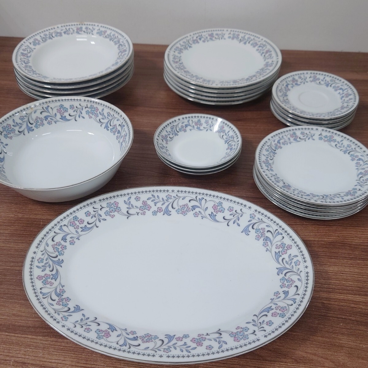 Noritake　ノリタケ 　プレート　24枚セット　　ポロネーズ プレート　 食器セット　 大皿 　中皿 　深皿 　オーバルプレート
