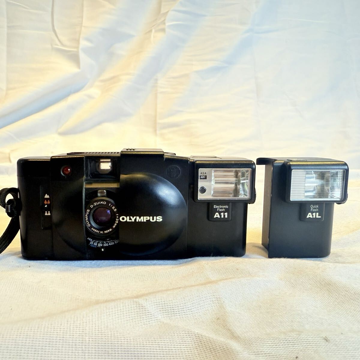 OLYMPUS XA2 D.ZUIKO 35mm F3.5 A11 A1L フラッシュ オリンパス コンパクトフィルムカメラ