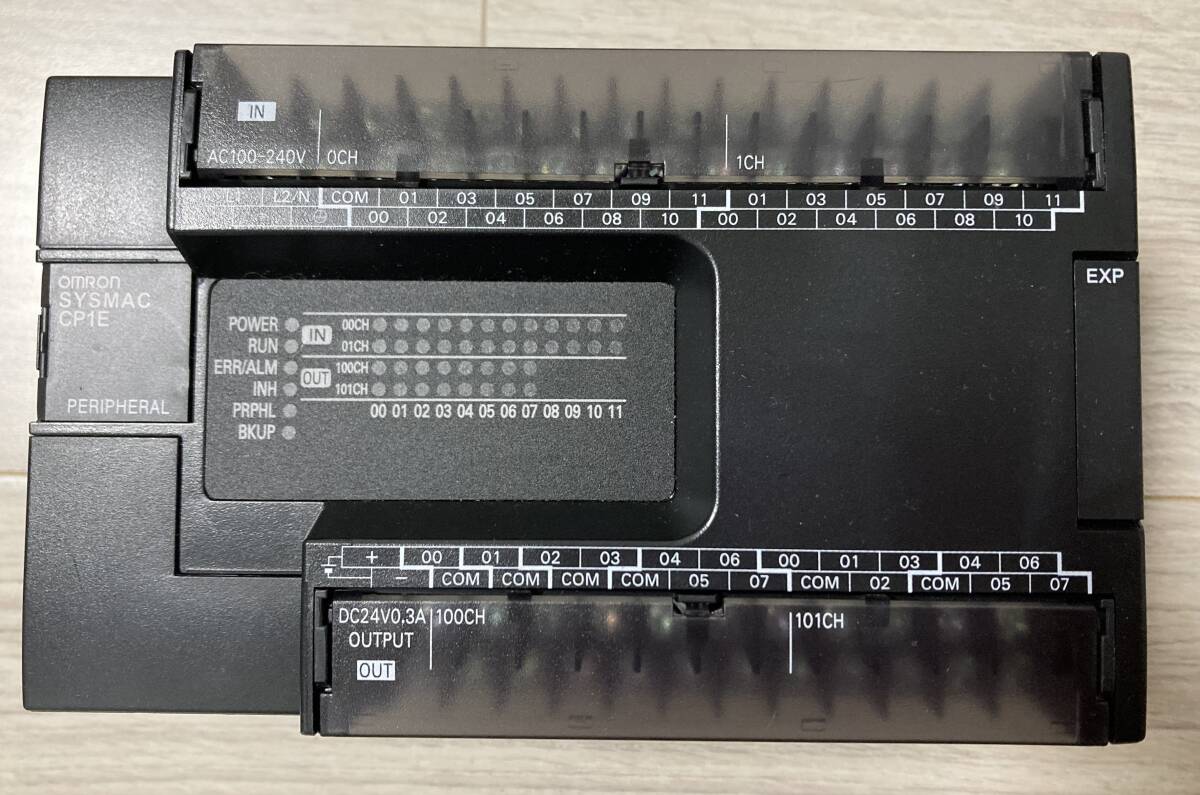 中古 OMRON オムロン プログラマブルコントローラ CP1E-E40SDR-A 正常動作確認済