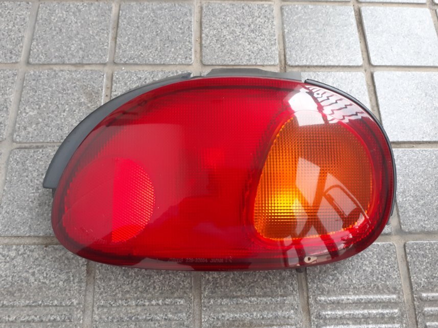 カプチーノテールランプ運転席側