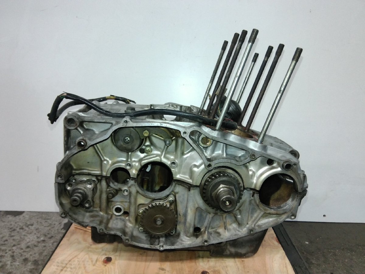Z8F20 GS400 エンジン 腰下 ベース 部品取り 当時物 希少 GS400E GS400L ※送料は着払いです。T BHN