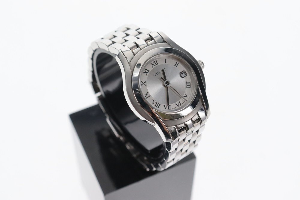 【6PW011】1円スタート GUCCI グッチ 5500Lシリーズ 腕時計 Gクラス 稼働品 シルバー文字盤 クォーツ デイト レディース 現状品