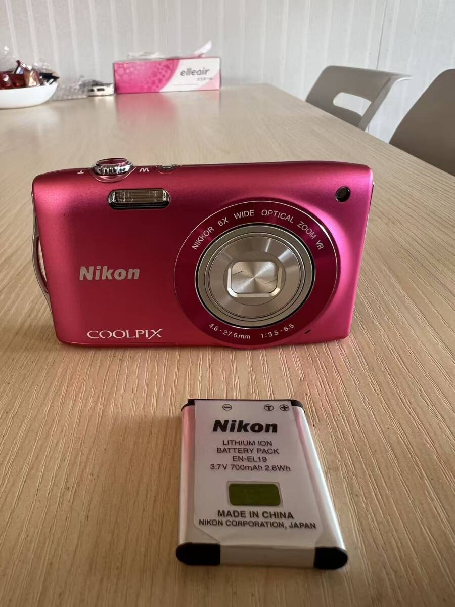 秋田発　Nikon COOLPIX S3300　ピンク　コンパクトデジタルカメラ 稼働品 現状品