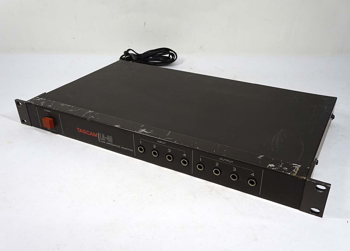 緑屋Re■ TASCAM タスカム　LOW IMPEDANCE ADAPTOR　LA-40　インピーダンスアダプタ　通電品　　t/k8/5-146/14-4#120