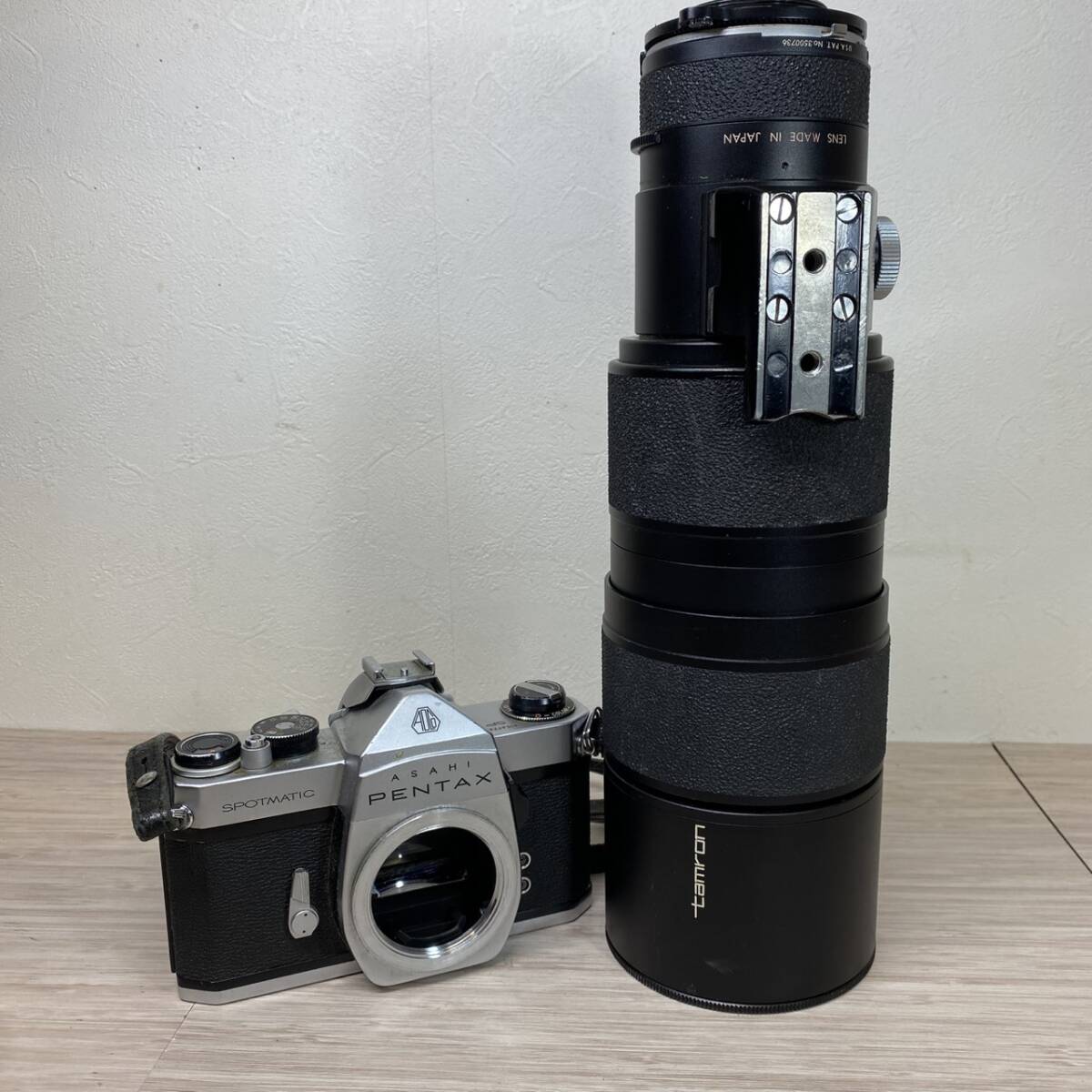 【MH-2984】中古品 タムロン Tamron TELE ZOOM 70-350mm F4.5 レンズ 望遠レンズ 装着未確認 PENTAX SPOTMATIC SP カメラ付き