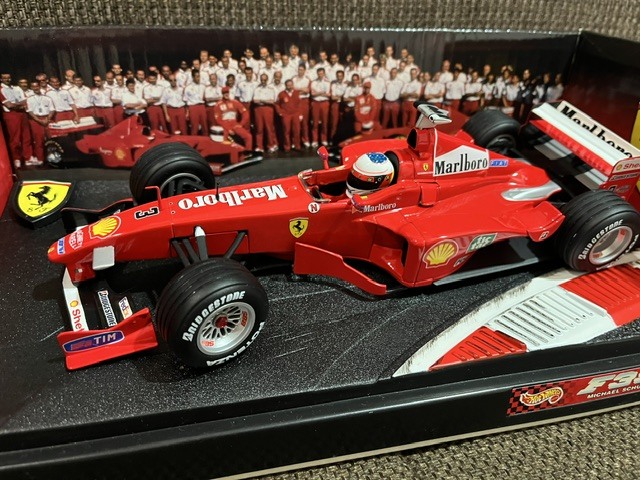 超希少 F1 マルボロ Marlboro 1999 FERRARI フェラーリ F399 1:18 1/18 ミハエルシューマッハ
