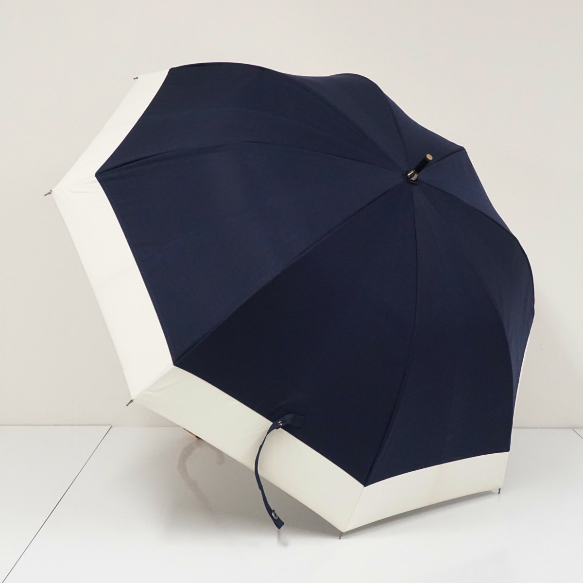 芦屋ロサブラン 完全遮光日傘 USED美品 ミドルサイズ コンビ ネイビー アイボリー UVカット 遮熱 55cm S3971