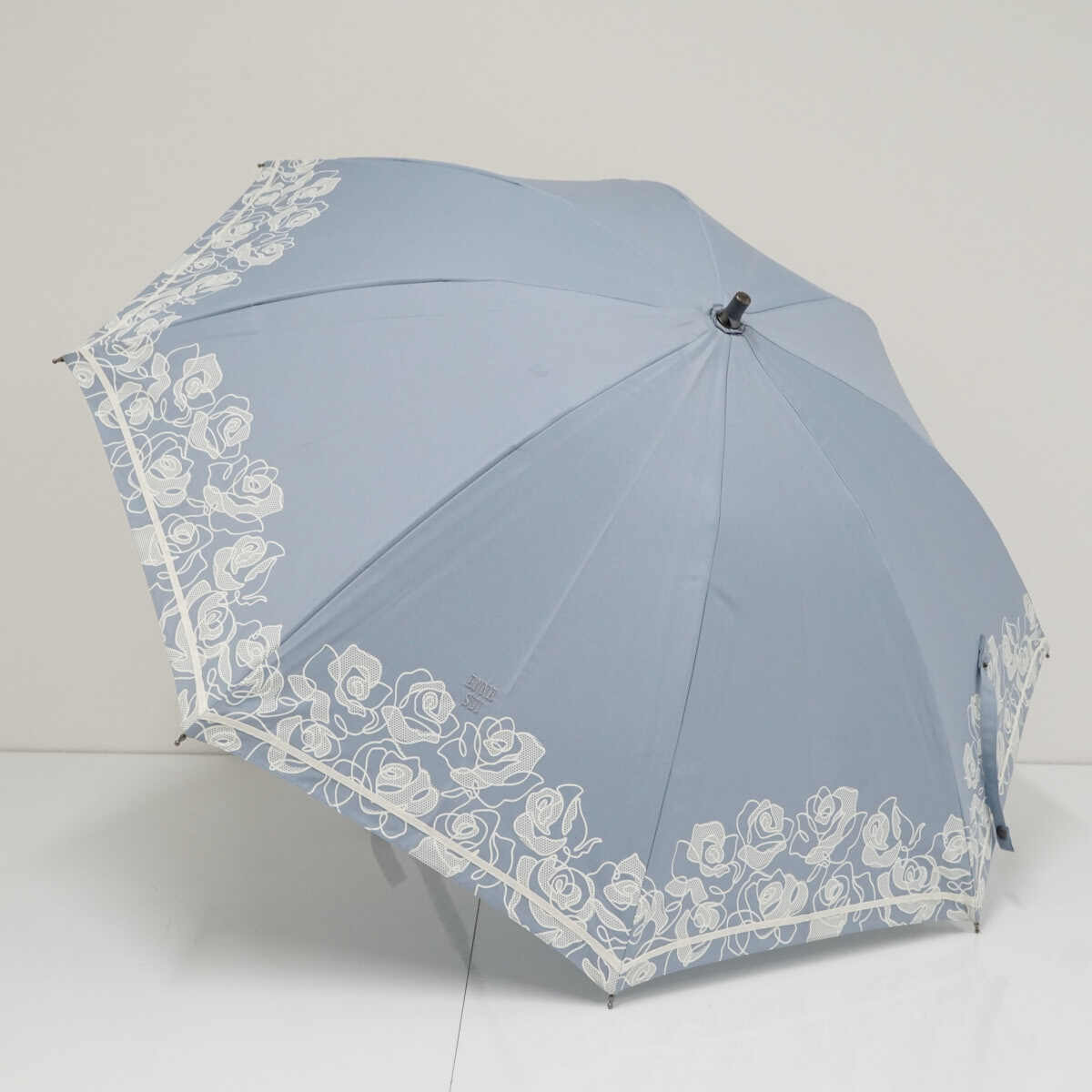 晴雨兼用日傘 ANNA SUI アナスイ USED美品 ロゴ刺繍 フラワー ライトブルー 遮熱 遮光 UV グラス骨 47cm S3984