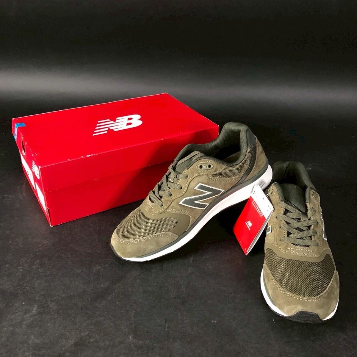 CV0410-2-4 未使用タグ付き new balance ニューバランス スニーカー 靴 シューズ MW880 25.5cm カーキ オリーブグリーン 箱あり 80サイズ