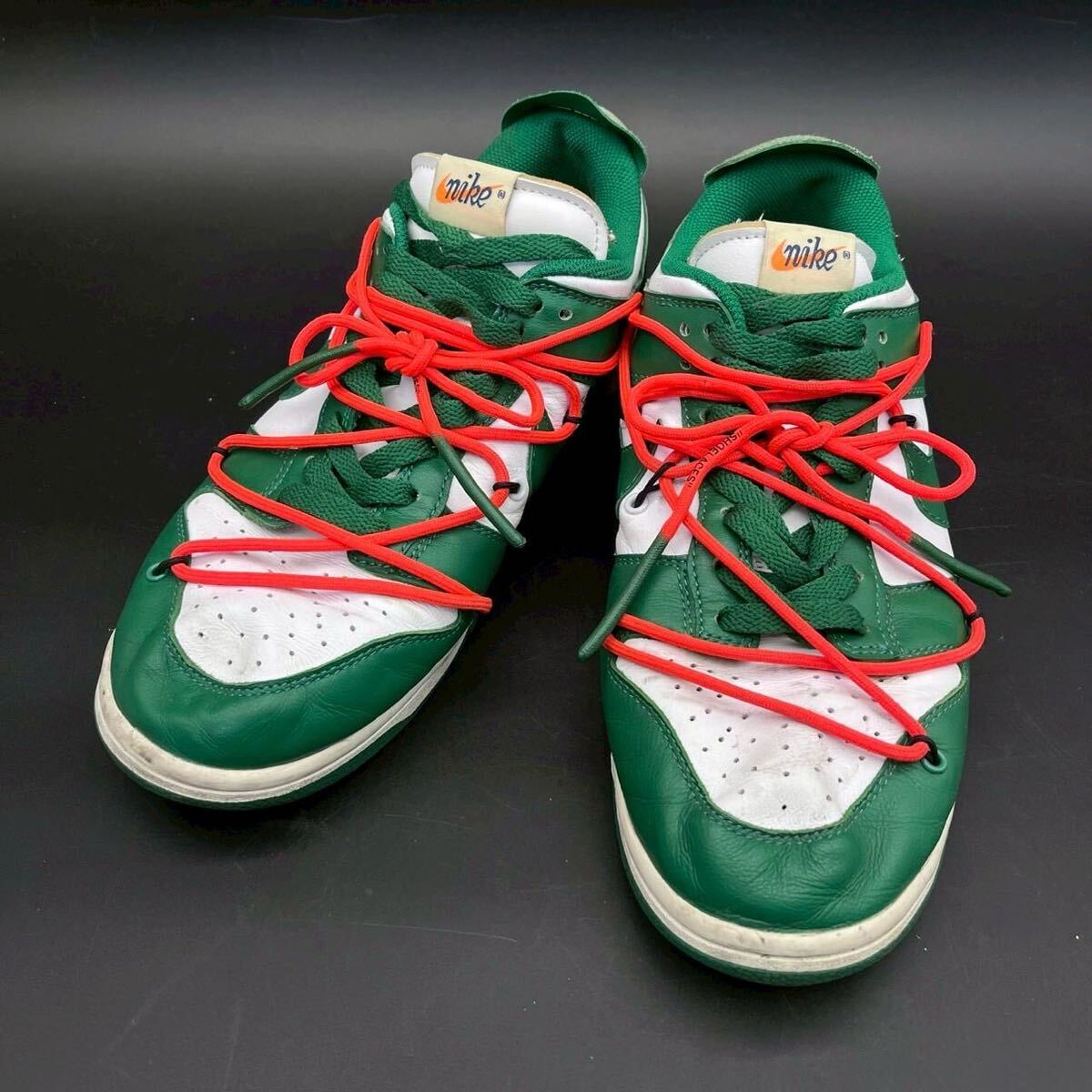 CV0413-83-3 NIKE ナイキ 28cm スニーカー シューズ 靴 DUNK LOW CT0856-100 グリーン×レッド 80サイズ