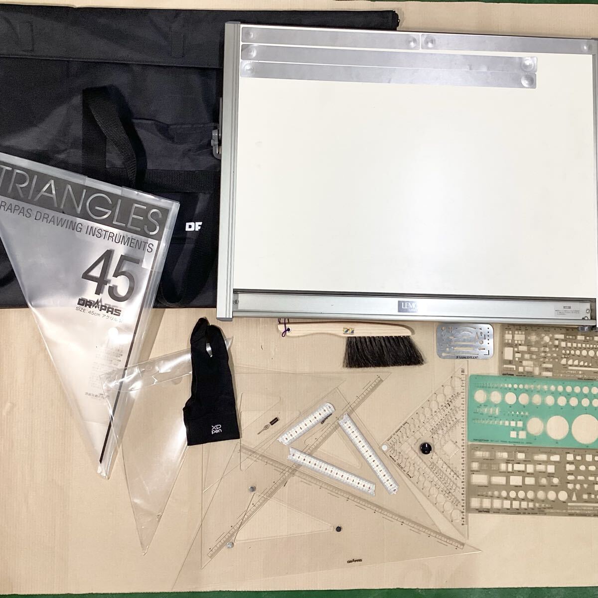 DRAPAS レモン 画翠 A2 一体型平行定規 平行定規 ライナーボード 製図版 建築士 定規 刷毛 セット まとめ 専用バッグ入り アクリル定規