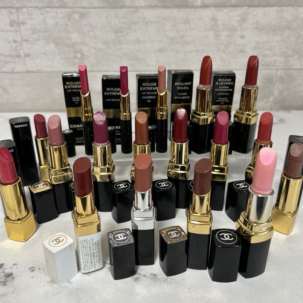 CHANEL シャネル 口紅 ルージュ コスメ リップ 残量多 箱付き Rouge 化粧品　美品 新品未使用含む 口紅まとめ 中古コスメ 18本セット