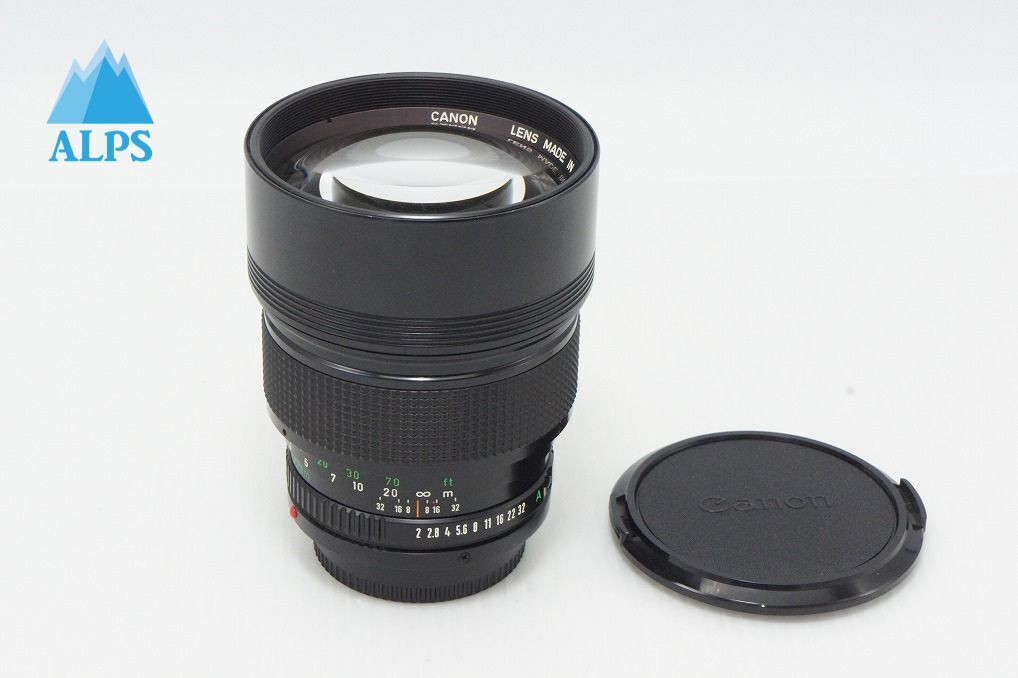 美品 Canon キヤノン NEW FD 135mm F2 ビルトインフード MF 単焦点レンズ 260424s【アルプスカメラ】