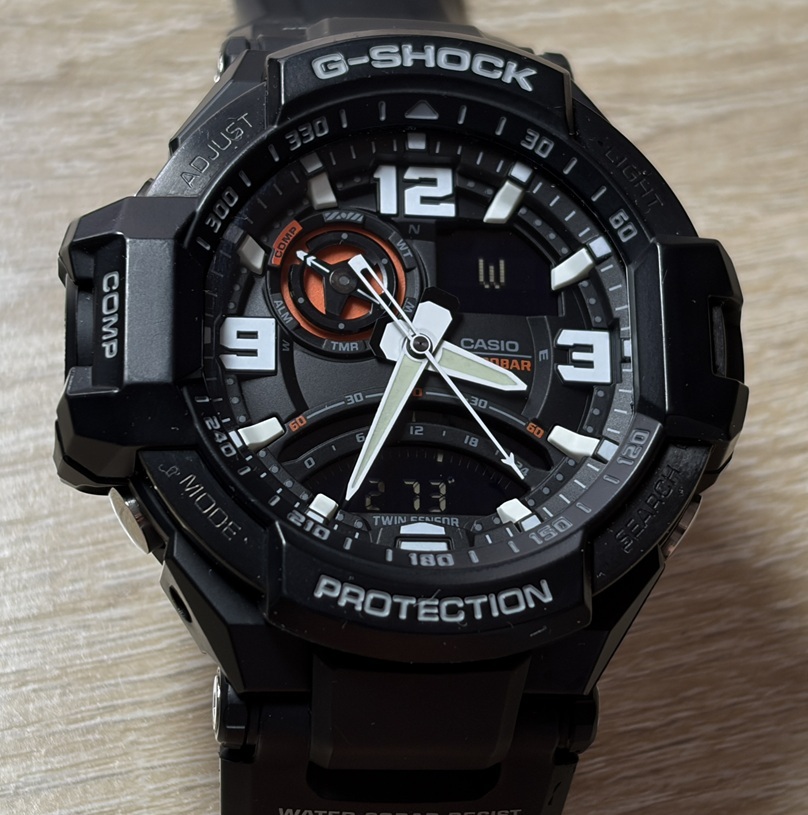 美品！送料３９０円～カシオ ジーショック GA-1000-1AJF グラビティマスター 方位温度 スカイコックピット G-SHOCK レターパックプラスOK②