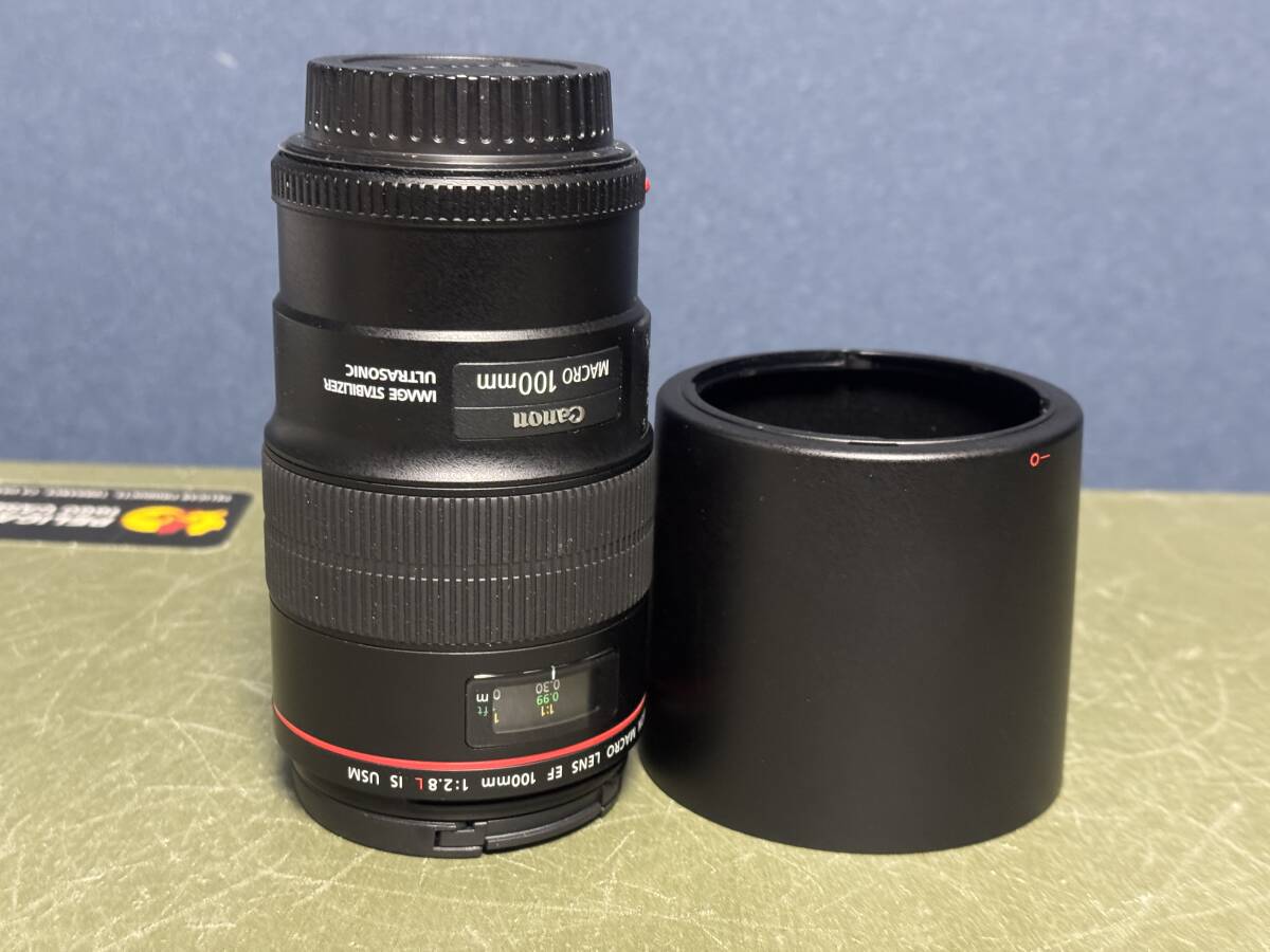Canon EF 100mm F2.8L MACRO IS USM 