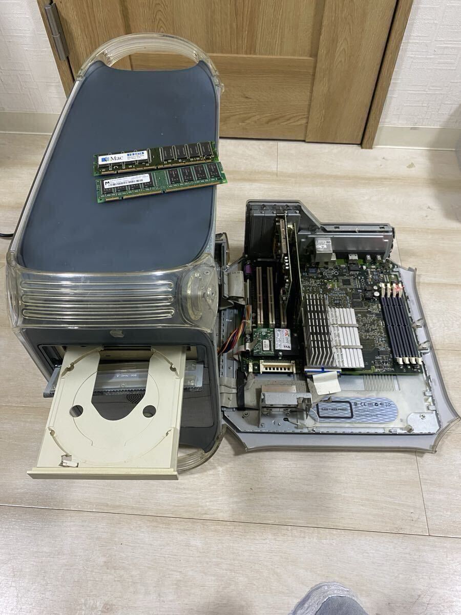 Apple Power Mac G4のデスクトップ型パソコン　通電確認済み　現状品