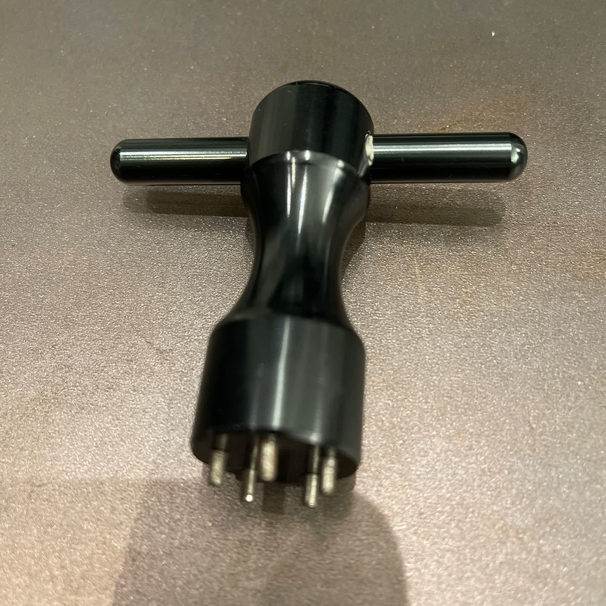 新品未使用 SCOTTY CAMERON用 Ｔ型レンチ スコッティキャメロン用 ブラック スコッティ・キャメロン ウェイト 取付用レンチ 5ホール