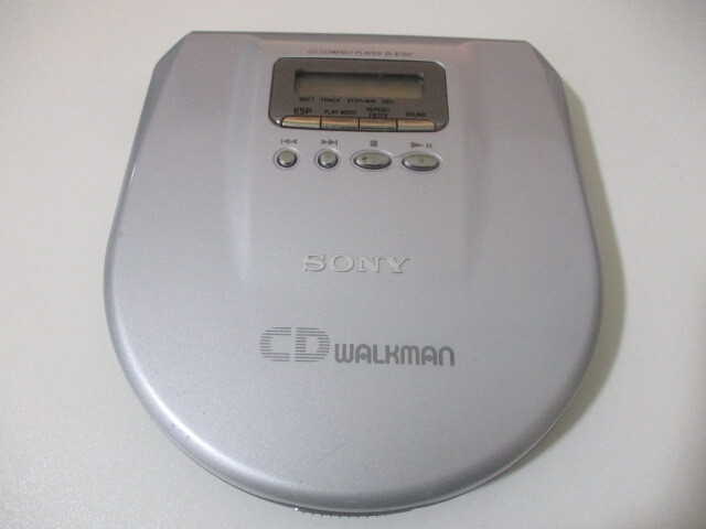 通電不可 ジャンク SONY ソニー CDウォークマン D-E707 g18