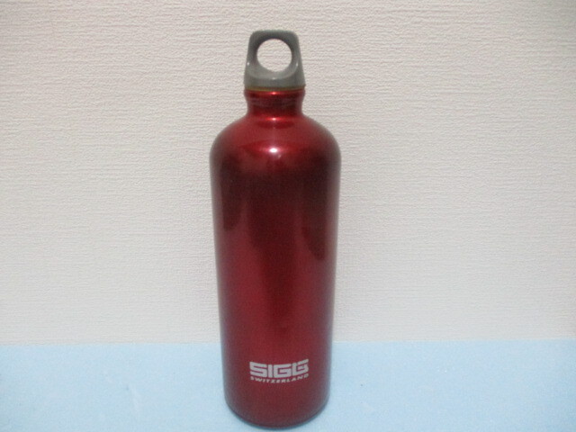 廃盤品 携帯用 アルミ タンク 燃料タンク ジグ SIGG FUELBOTTLE 1.0／890ml ツーリング バイク アウトドア 携行缶ボトル キャンプ b100
