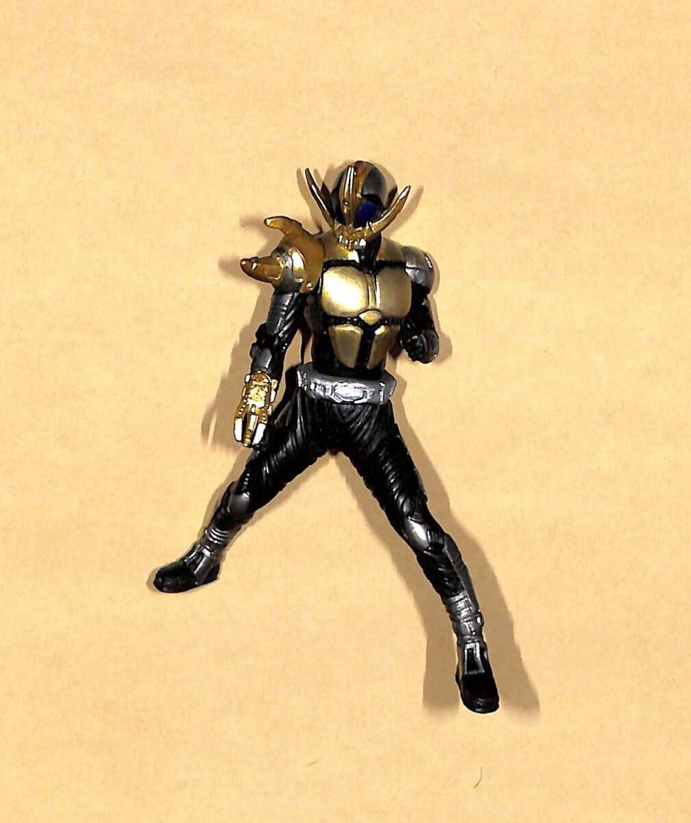 仮面ライダーコーカサス　バンダイ　HGガシャポン　仮面ライダーカブト　平成仮面ライダーフィギュア