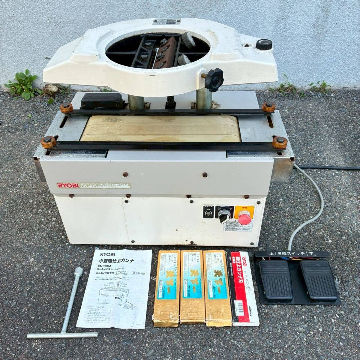リョービ RYOBI 小型超仕上カンナ SLA-181 100V 自動カンナ 515K5000