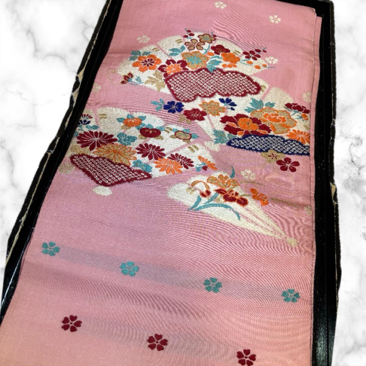 名古屋帯　正絹　扇子　雲　花　華　お太鼓　ピンク　着物　リメイク　アンティーク　レトロ　染め替え　ハンドメイド　生地　百貨店　高級