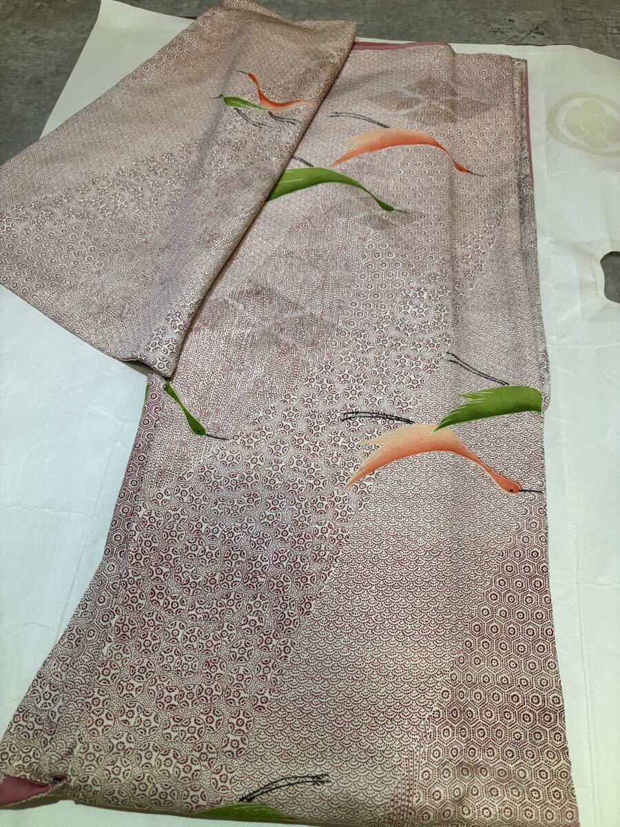小紋　正絹　鶴　青海波　丸紋　花　華　赤紫色　着物　和服　和装　リメイク　ハンドメイド　生地　衣装　百貨店　高級