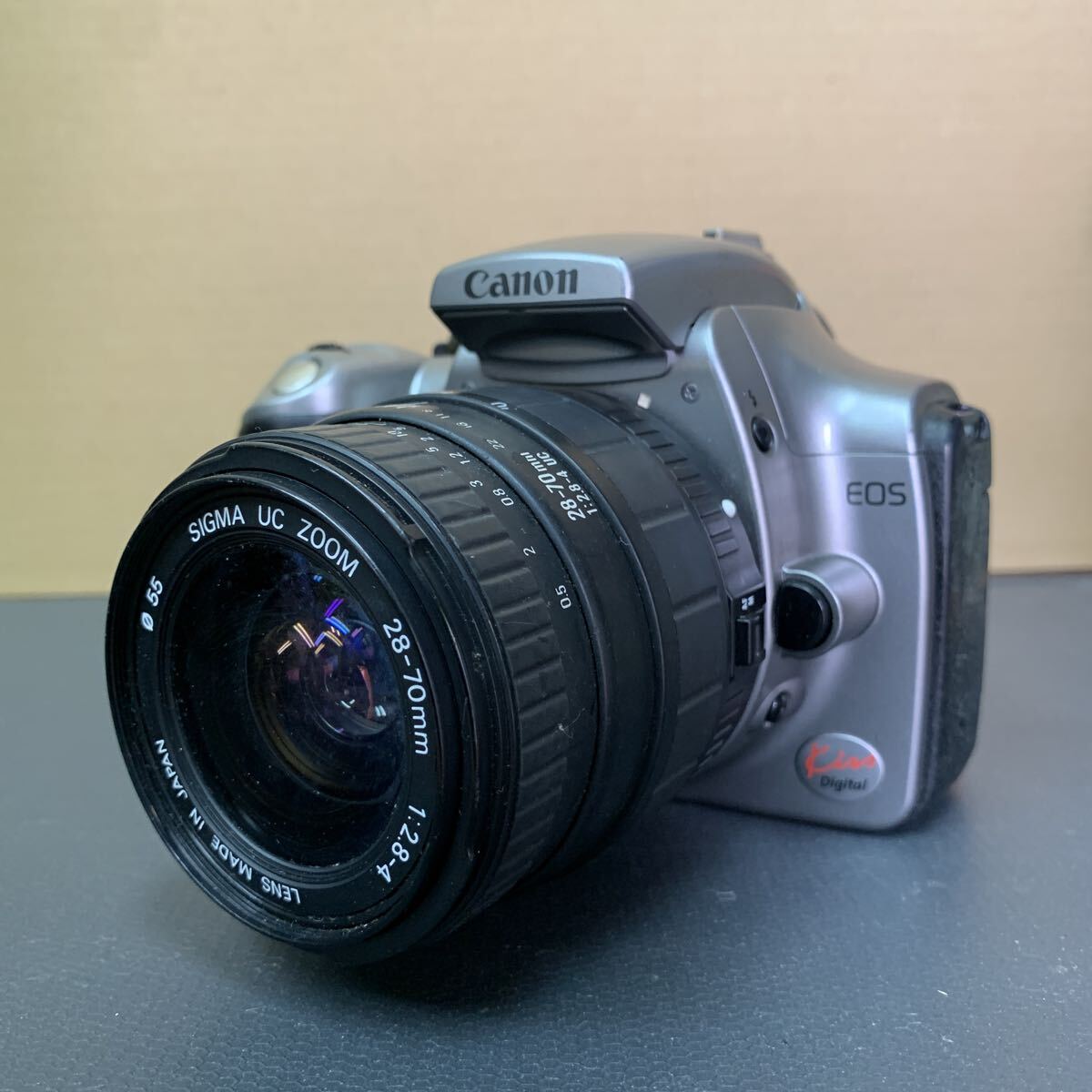 Canon EOS Kiss Digital キヤノン デジタル一眼レフカメラ 未確認 111