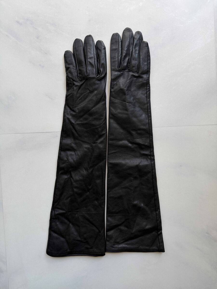 【美品】レディースサイズ　レザーロンググローブ　ブラック　黒革手袋　サイズM