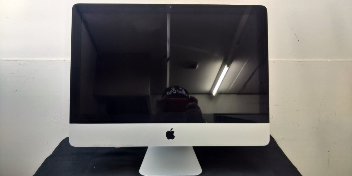 Apple iMac　late2009 21.5インチディスプレイ Intel Core2Duo メモリ4GB 1TB HDD OSX10.6.8 初期化済み 動作品