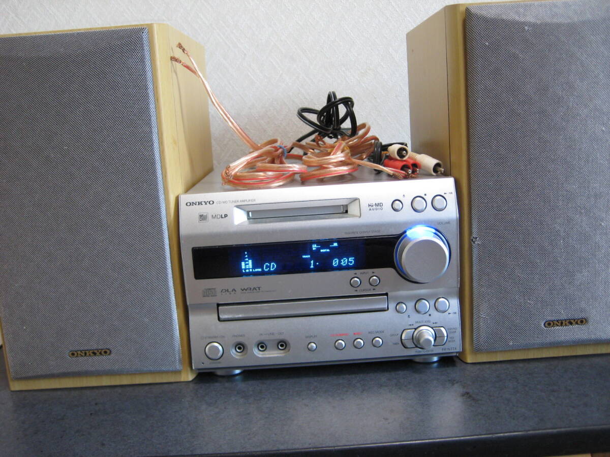 修理部品取り用　ジャンク　ONKYO　CD/MDチューナーアンプ　 FR-N7TX/D-V77A セット　