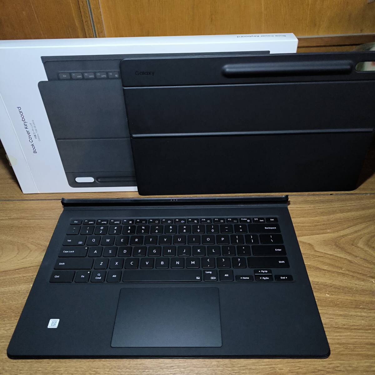 Galaxy Tab S8 Ultra Book Cover Keyboard EF-DX900UBEGJP
